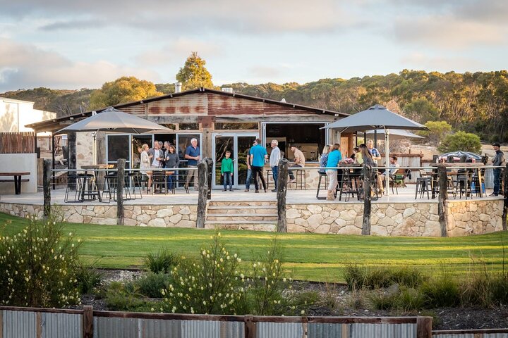 Emu Bay SA Lismore Accommodation