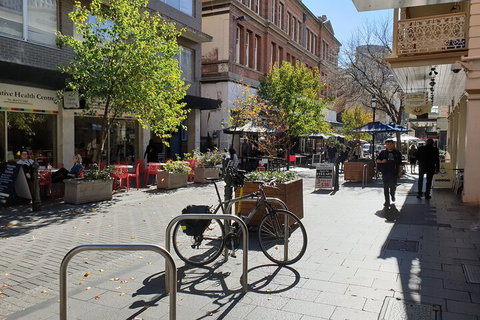 Guided Walking Tour In Adelaide - Lismore Accommodation 2