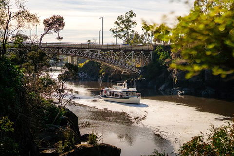 Cataract Gorge Cruise 11:30 Am - Lismore Accommodation 4